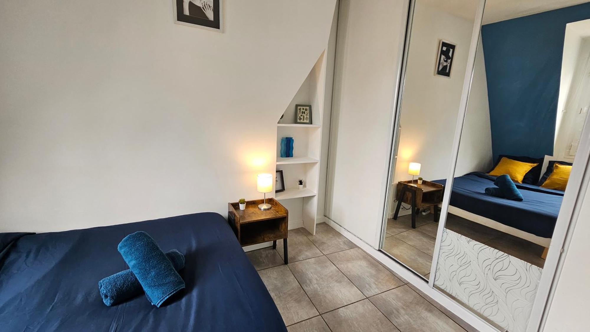 Renove Parisien En Plein Coeur De L'ile Saint-louis Juste En Face De Notre-dame ! Apartment Paris