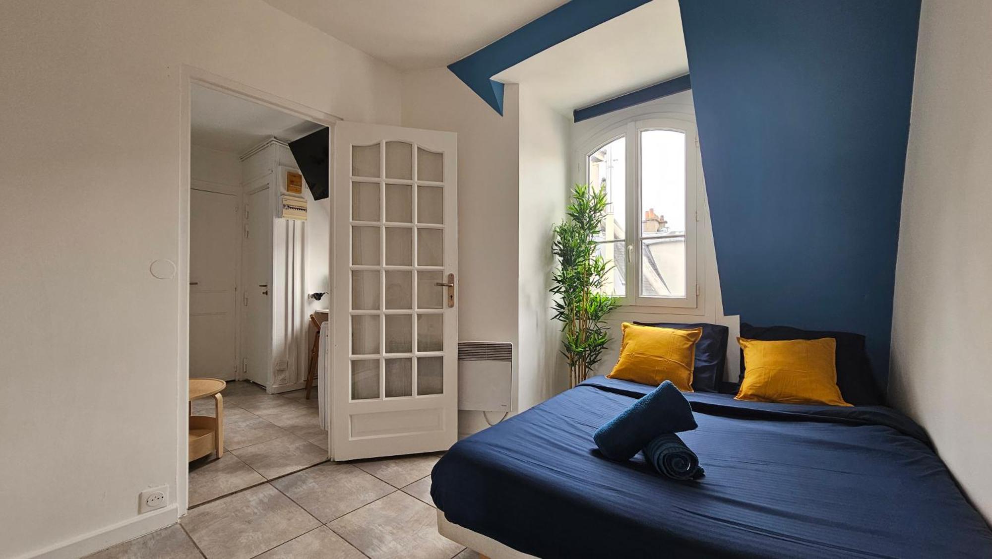 Renove Parisien En Plein Coeur De L'ile Saint-louis Juste En Face De Notre-dame ! Apartment